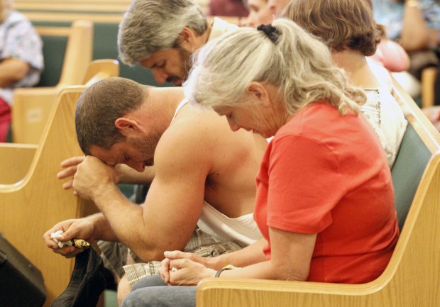071912tsr-prayer-vigil-05